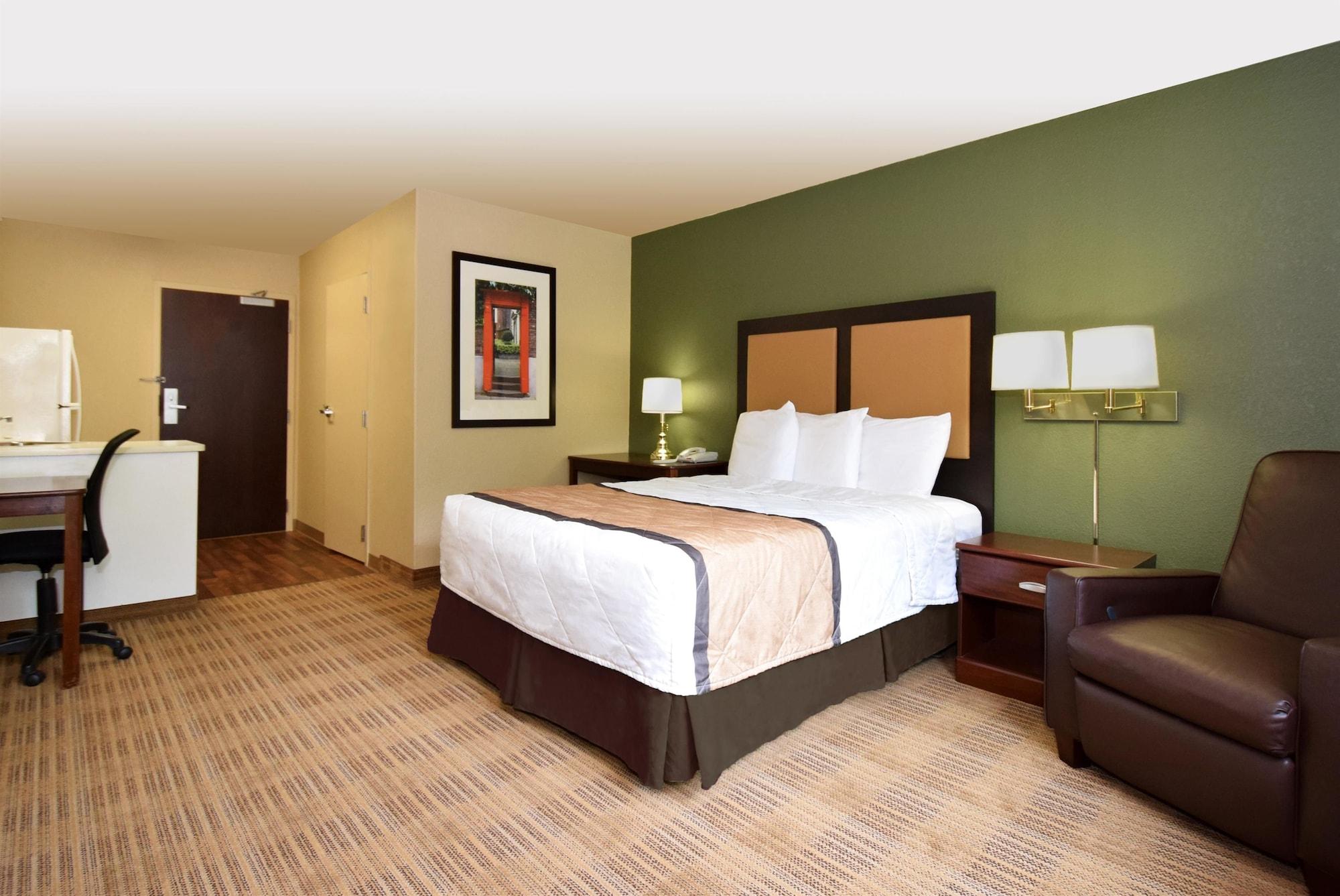 เอ็กซ์เทนด์ สเตย์ อเมริกา ร็อกฟอร์ด I 90 Hotel ร็อคฟอร์ด ภายนอก รูปภาพ