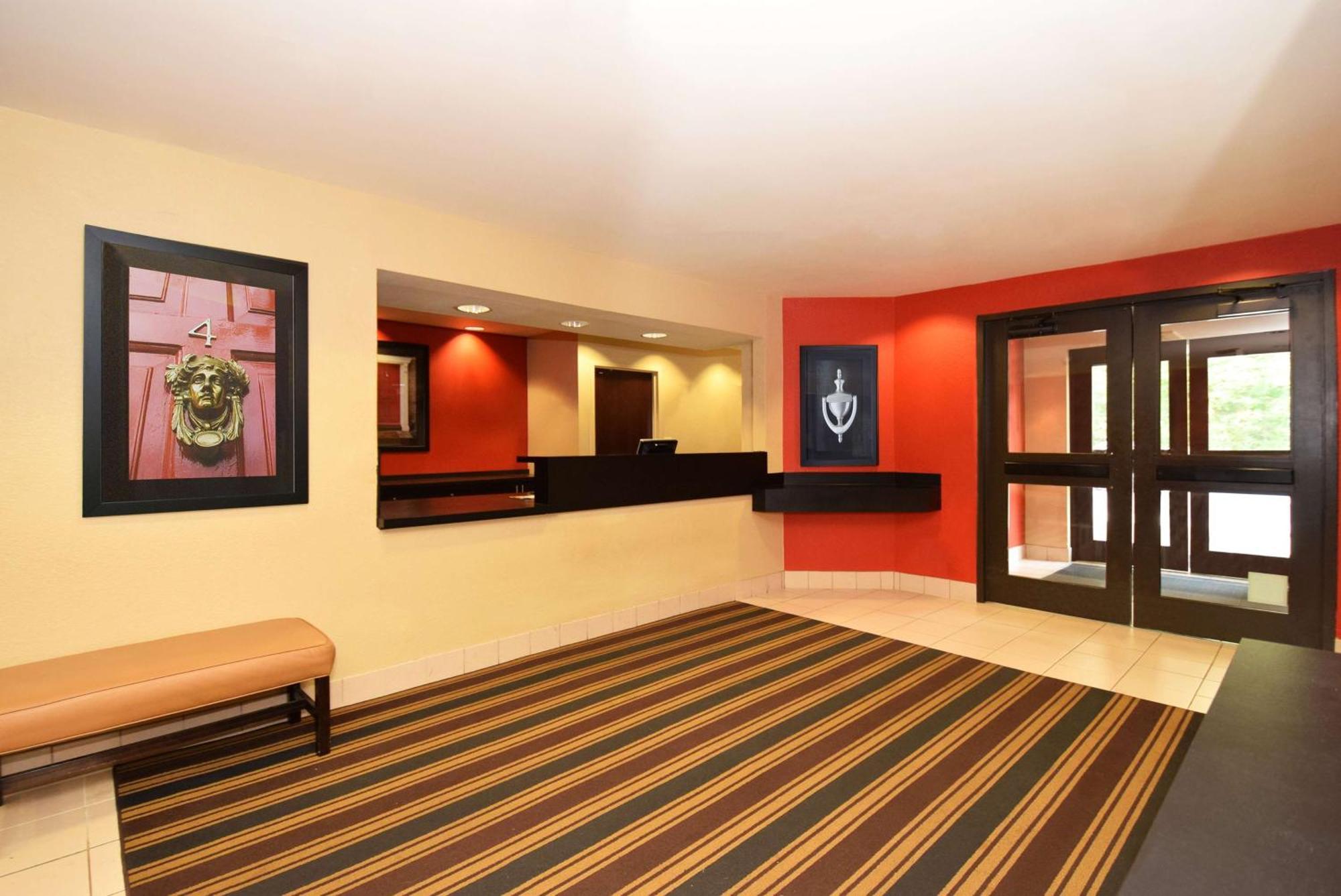 เอ็กซ์เทนด์ สเตย์ อเมริกา ร็อกฟอร์ด I 90 Hotel ร็อคฟอร์ด ภายนอก รูปภาพ