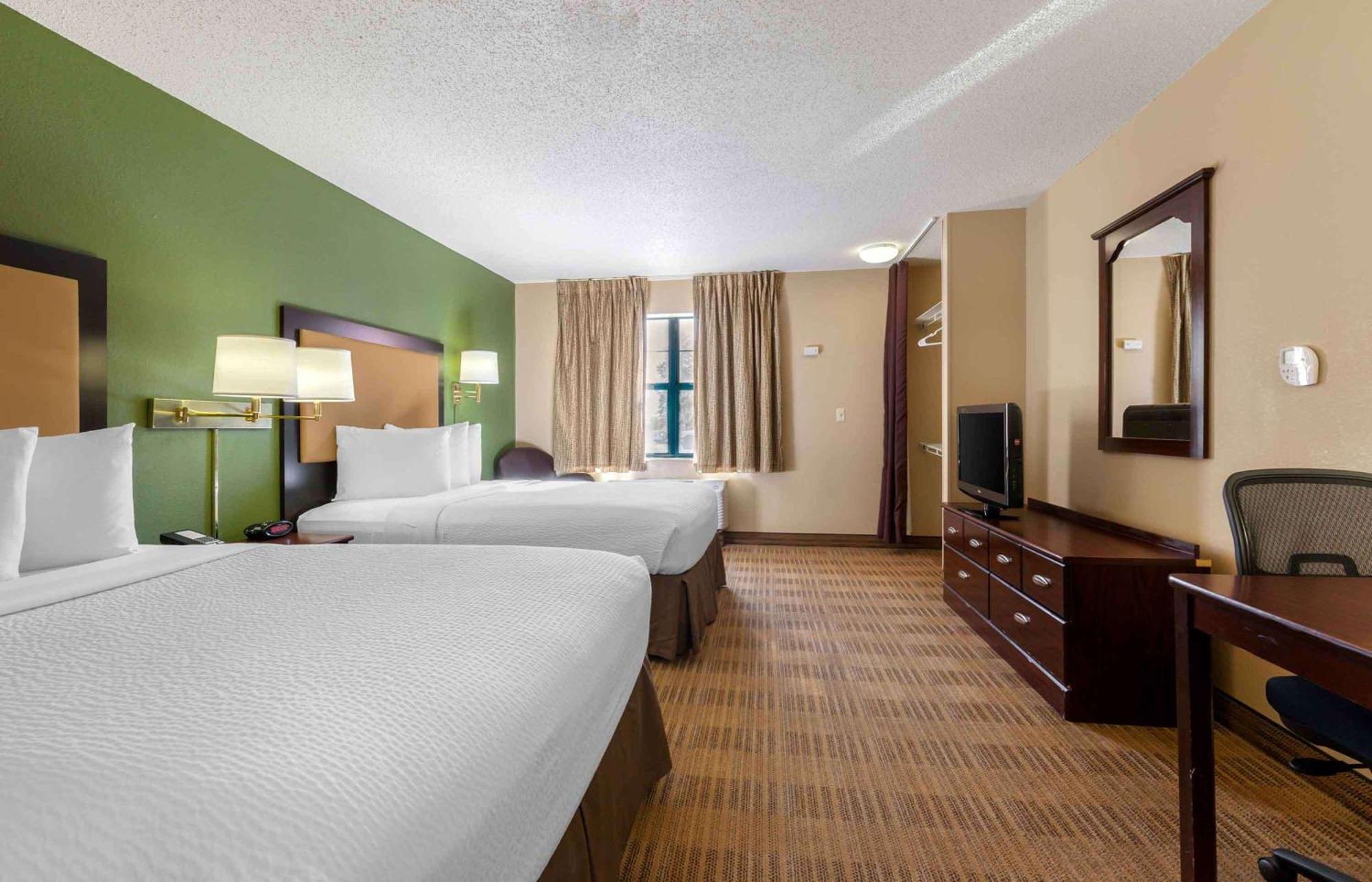 เอ็กซ์เทนด์ สเตย์ อเมริกา ร็อกฟอร์ด I 90 Hotel ร็อคฟอร์ด ภายนอก รูปภาพ