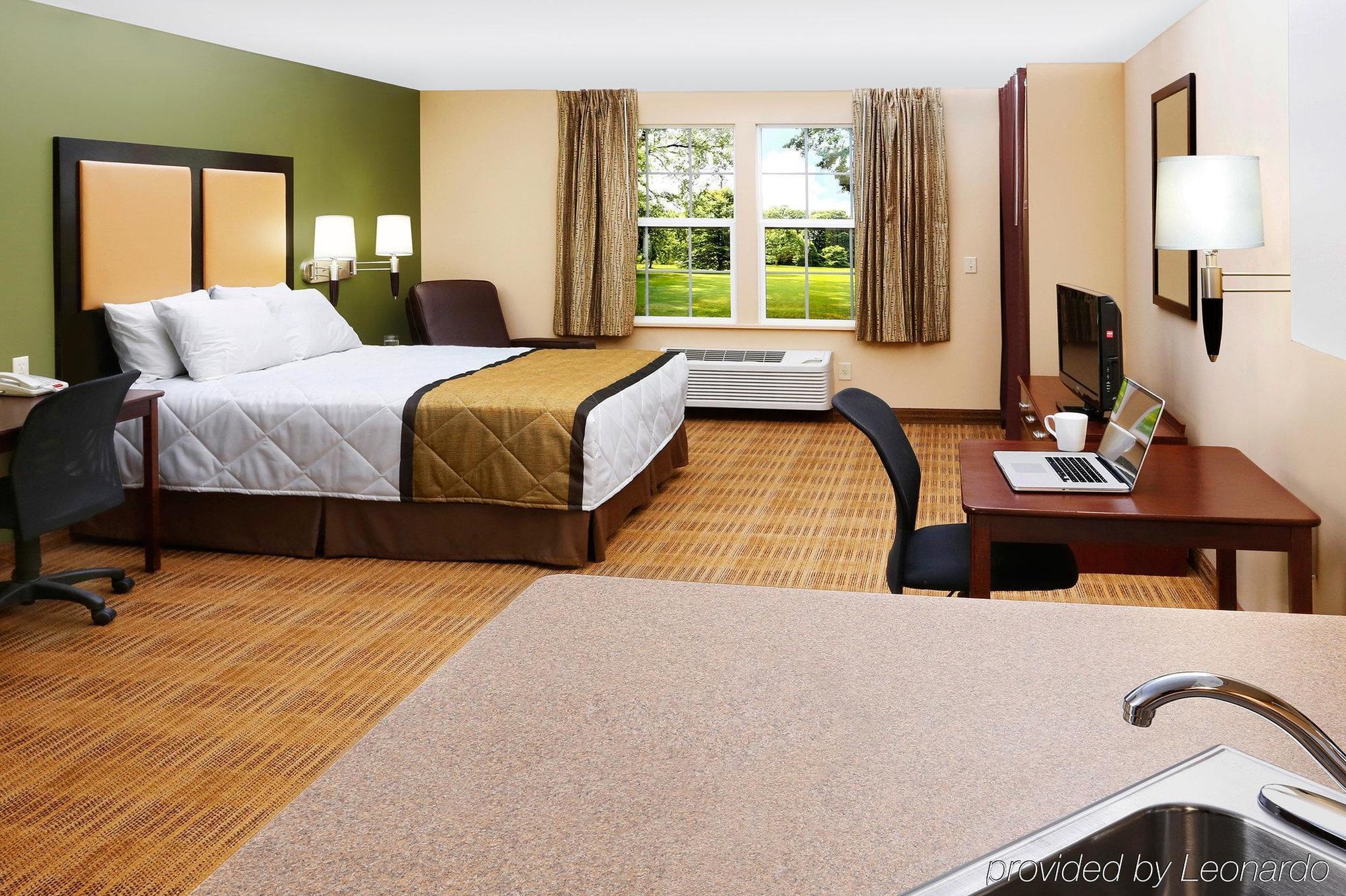 เอ็กซ์เทนด์ สเตย์ อเมริกา ร็อกฟอร์ด I 90 Hotel ร็อคฟอร์ด ภายนอก รูปภาพ